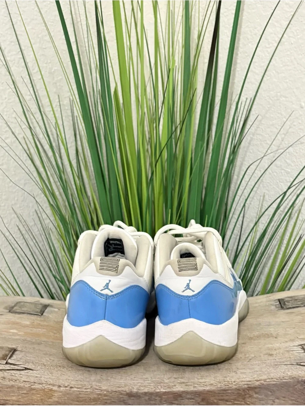 Jordan 11 Retro Low UNC 2017 Sneakers - Picture 5 of 8